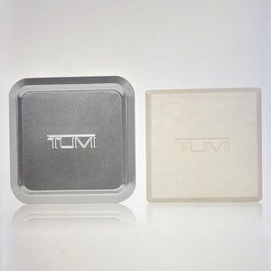 TUMI Awaken Bar Soap in Aluminum Case
5.3 oz